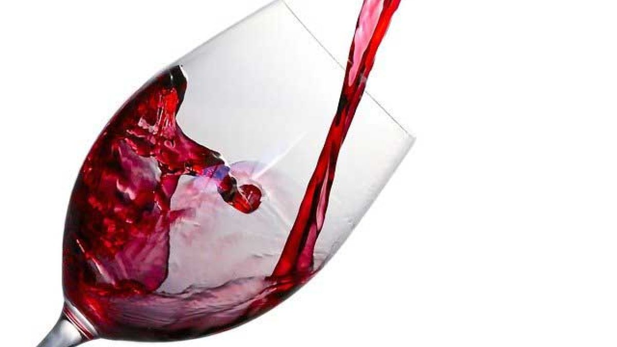 cómo decantar un vino y por qué hacerlo