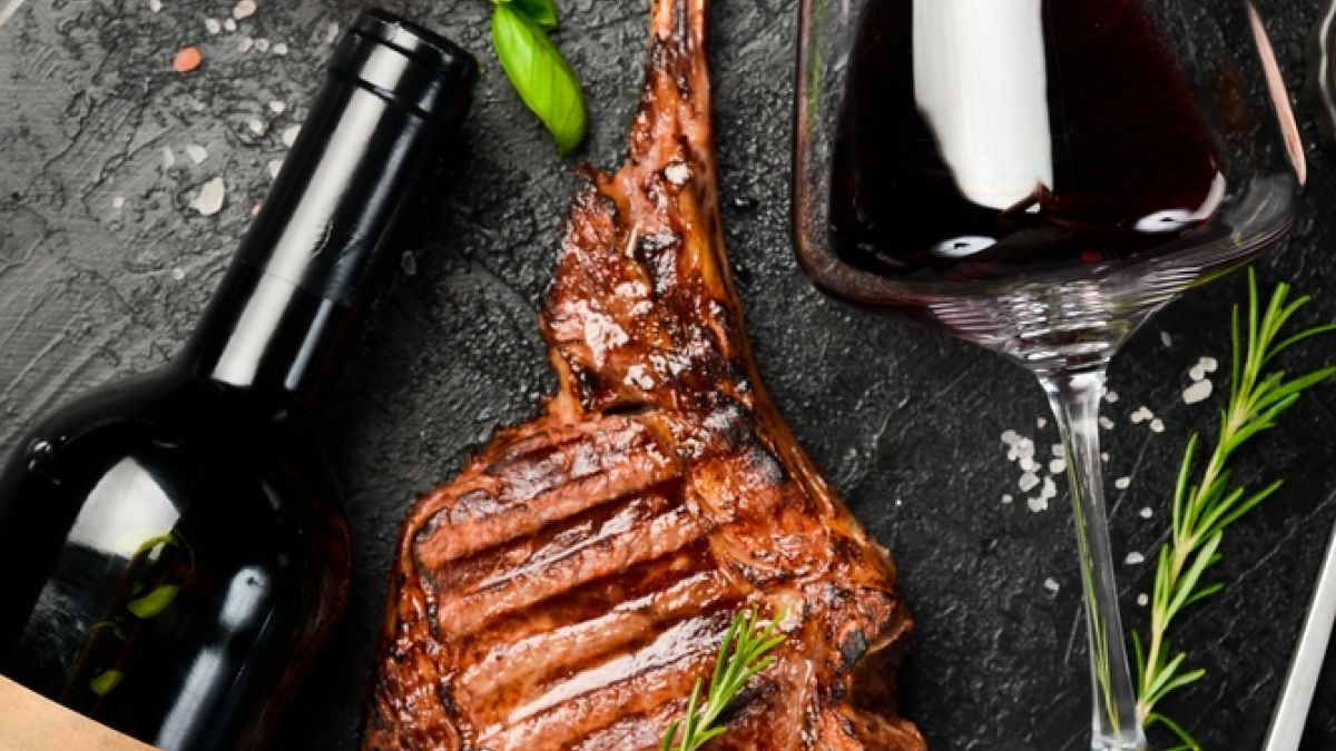 ¿Qué vino escoger para acompañar carnes en Navidad?