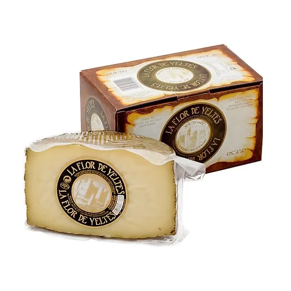 Pieza de Queso Curado Leche Cruda de Oveja LA FLOR DE YELTES - Estuche 450 g.